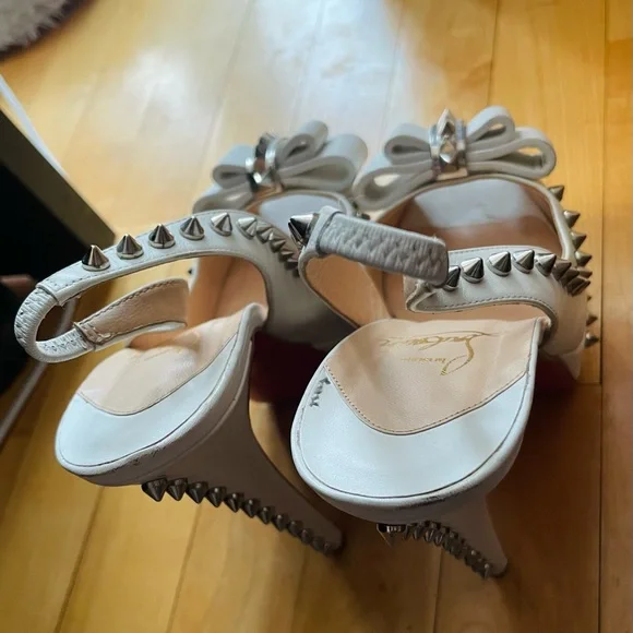 Authentic Christian Louboutin Lady Clou 150 White Studded Peep-Toe Heels